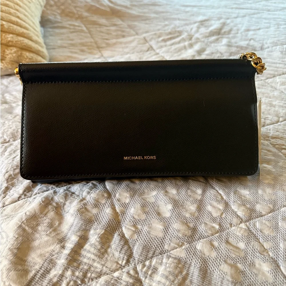 Michael Kors Black Shoulder Bag with Gold Chain - Picture 7 of 8